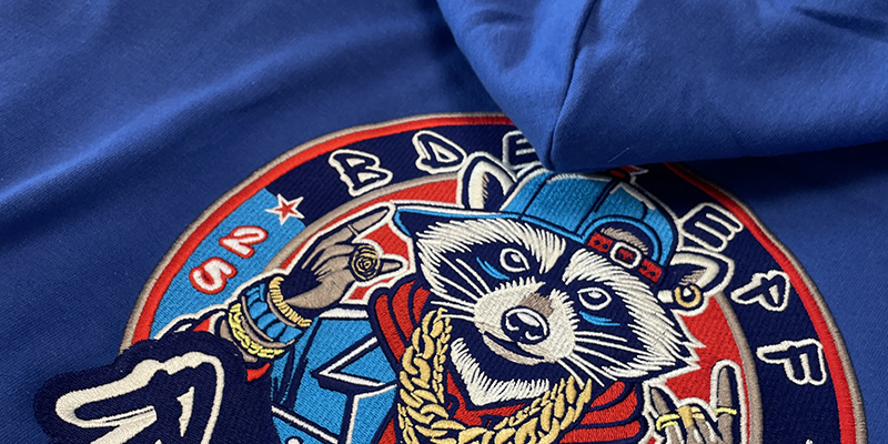 sweat bde personnalisé couverture